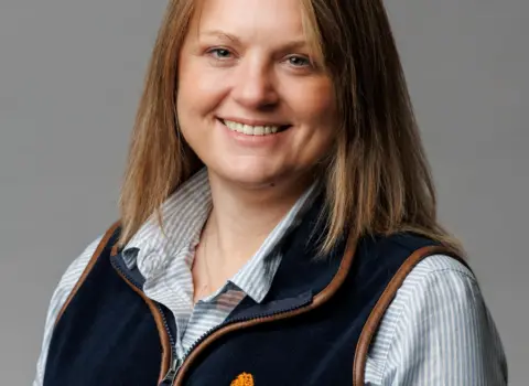 Julia Dowd adds her financial expertise to GSC Grays team