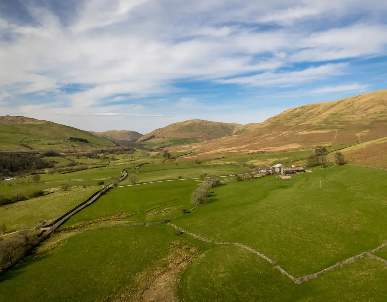 Whins Farm, Howgill