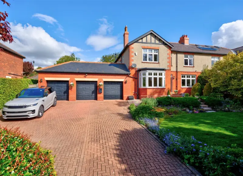 Meadowfield, 23 Darlington Road, Richmond DL10 7BE