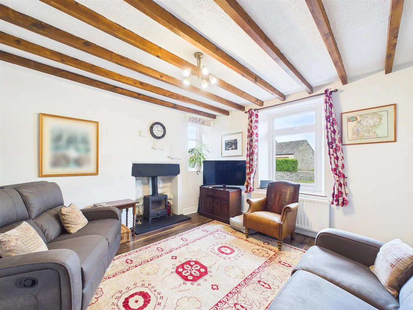 Living Room.jpg