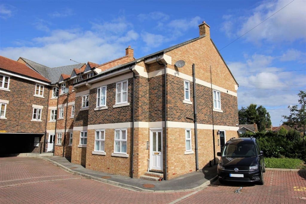 Balliol Court, Stokesley GSC Grays Estate Agents, Chartered