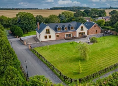 Impressive North Yorkshire equestrian property with bespoke bar comes to market