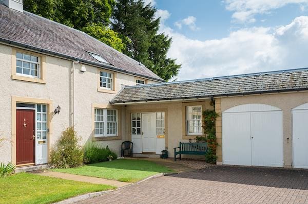 Abbey Court, Buccleuch Mews, Melrose
