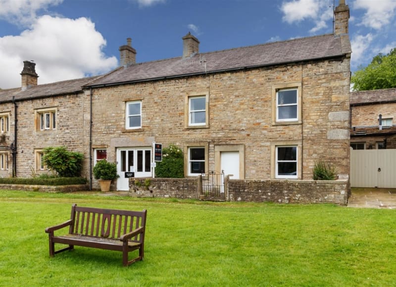 West Burton, Leyburn
