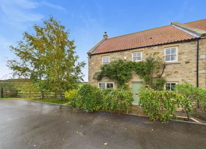 5 Raby Chase, Summerhouse, Darlington