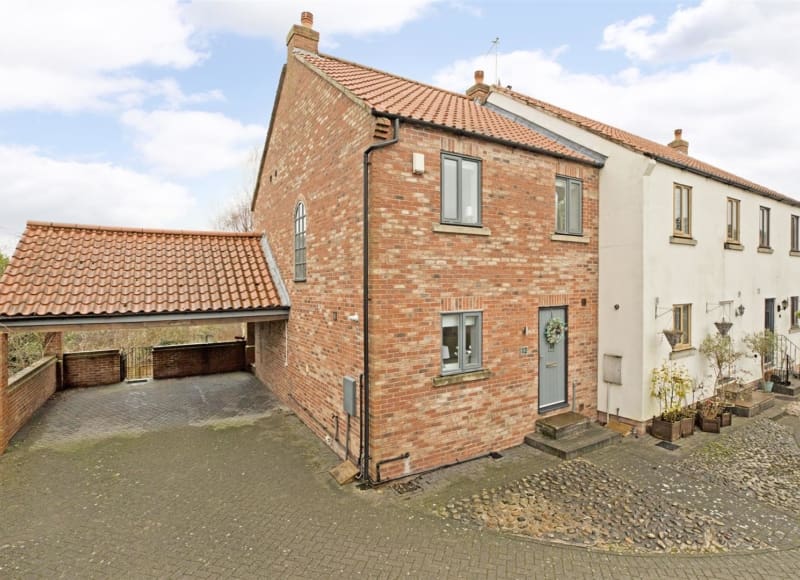12 Florence Court, Boroughbridge, York