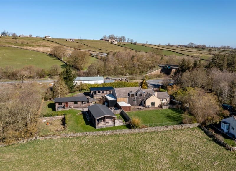 West End Bungalow, Bowes